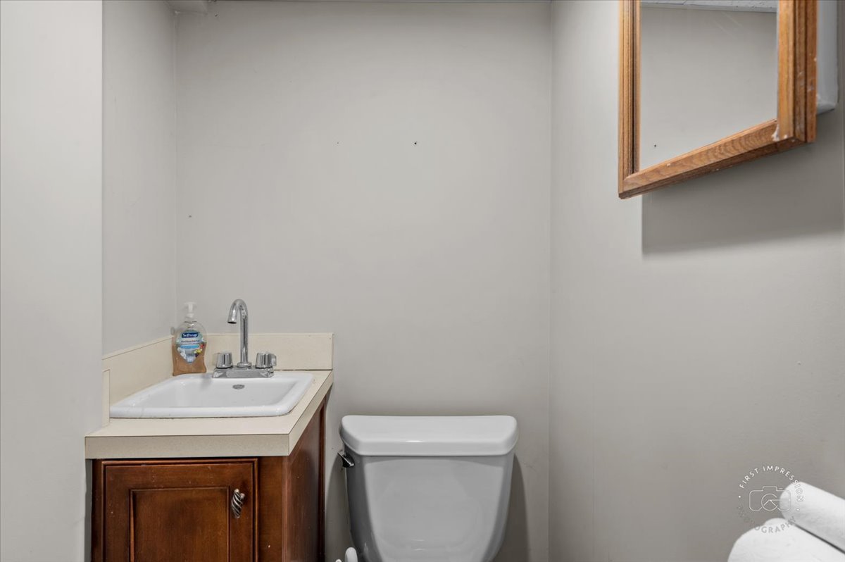 402-404 Anderson Boulevard