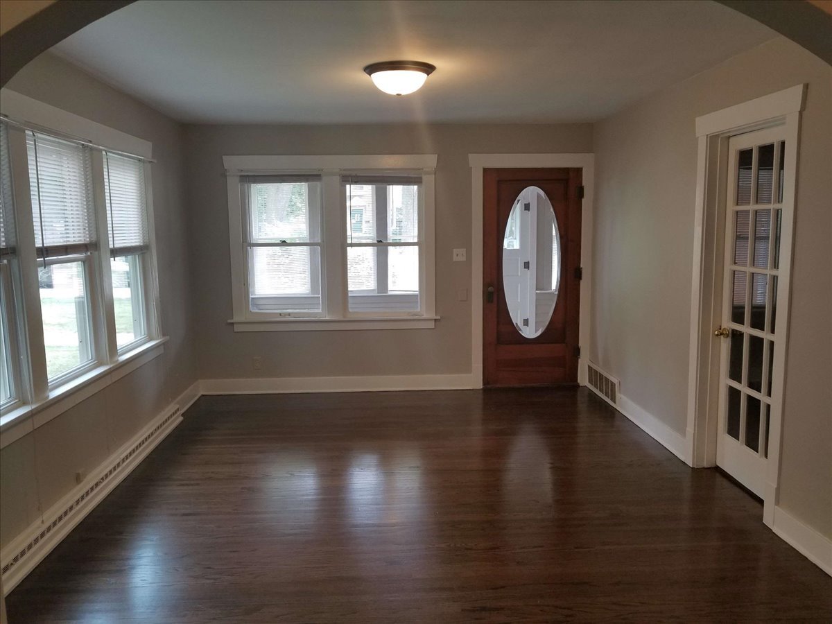 402-404 Anderson Boulevard