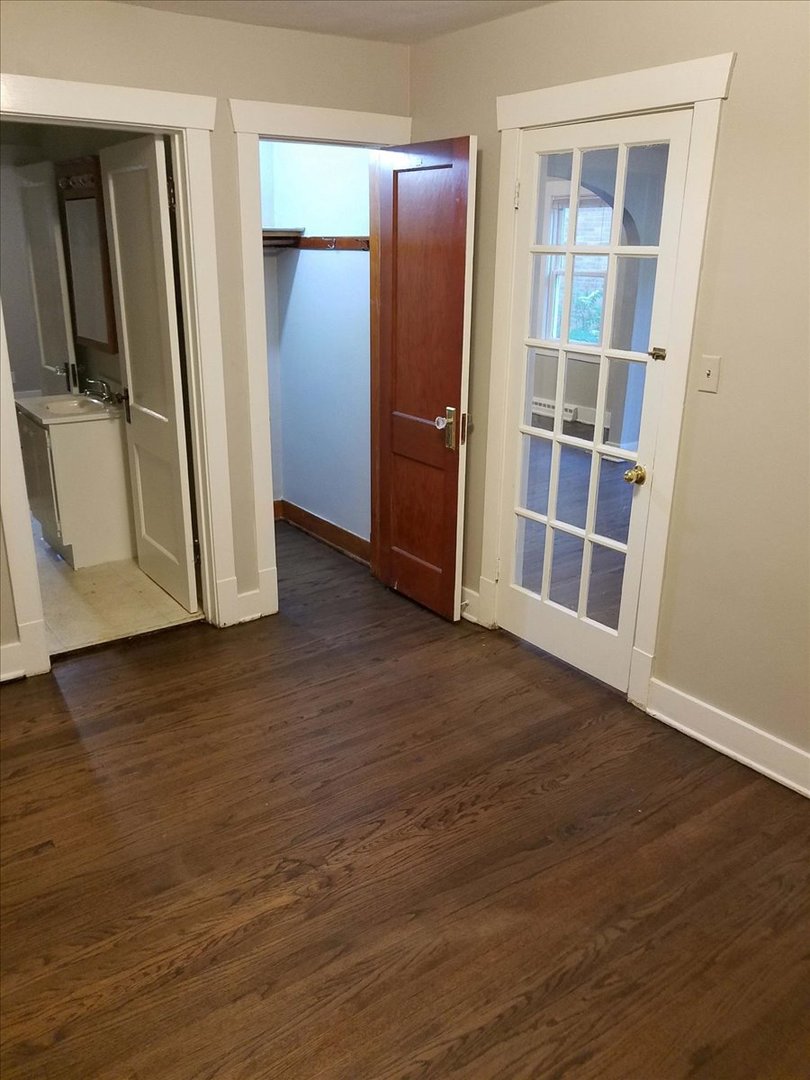 402-404 Anderson Boulevard