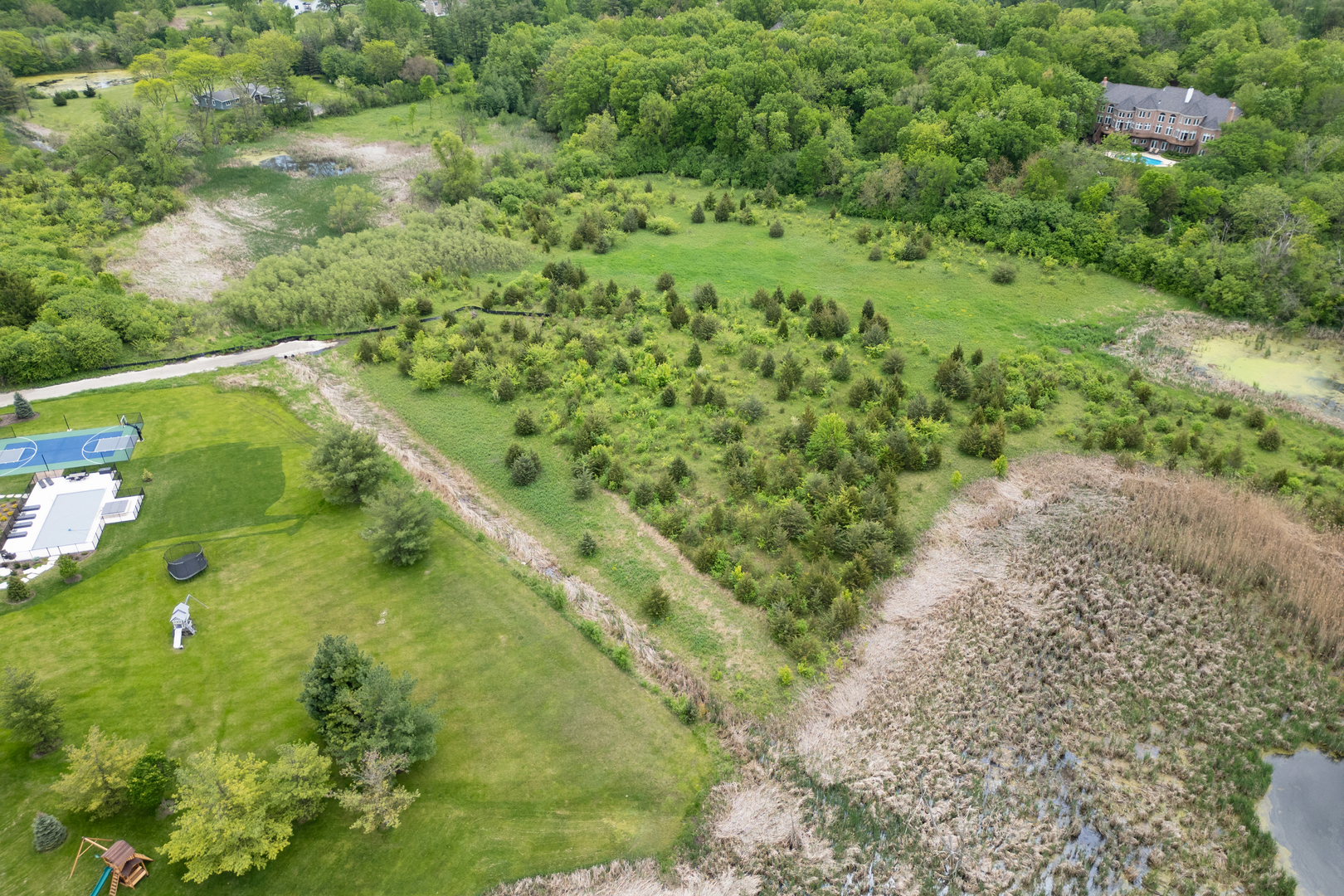 130 S HILLANDALE Court