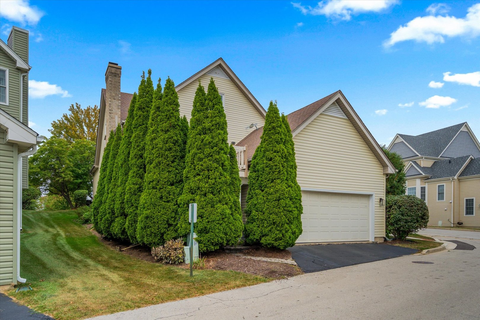 0N553 Armstrong Lane