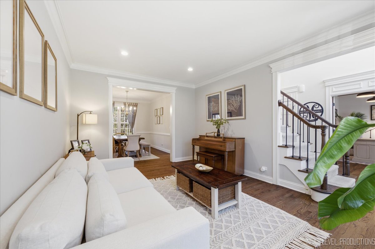 1601 King Edward Avenue