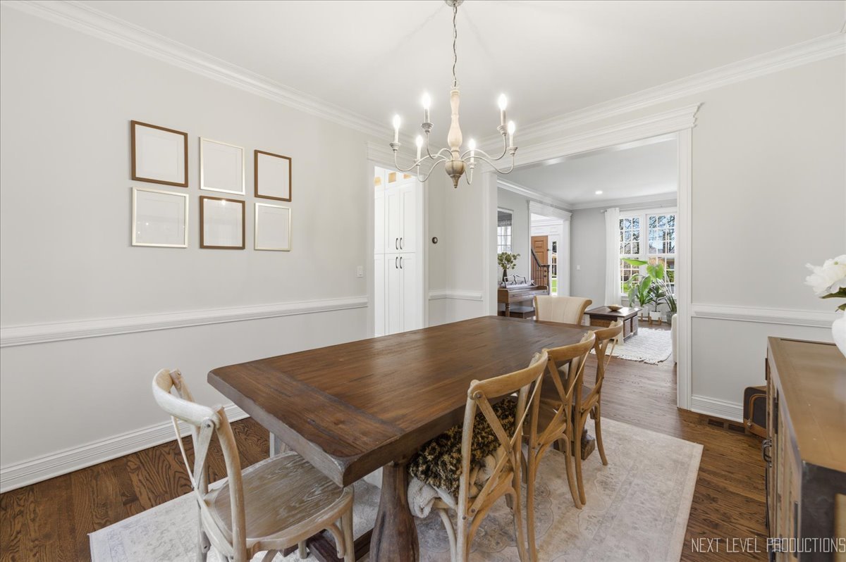 1601 King Edward Avenue