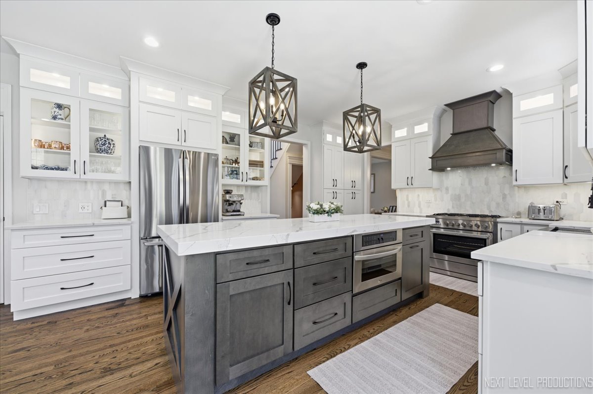 1601 King Edward Avenue