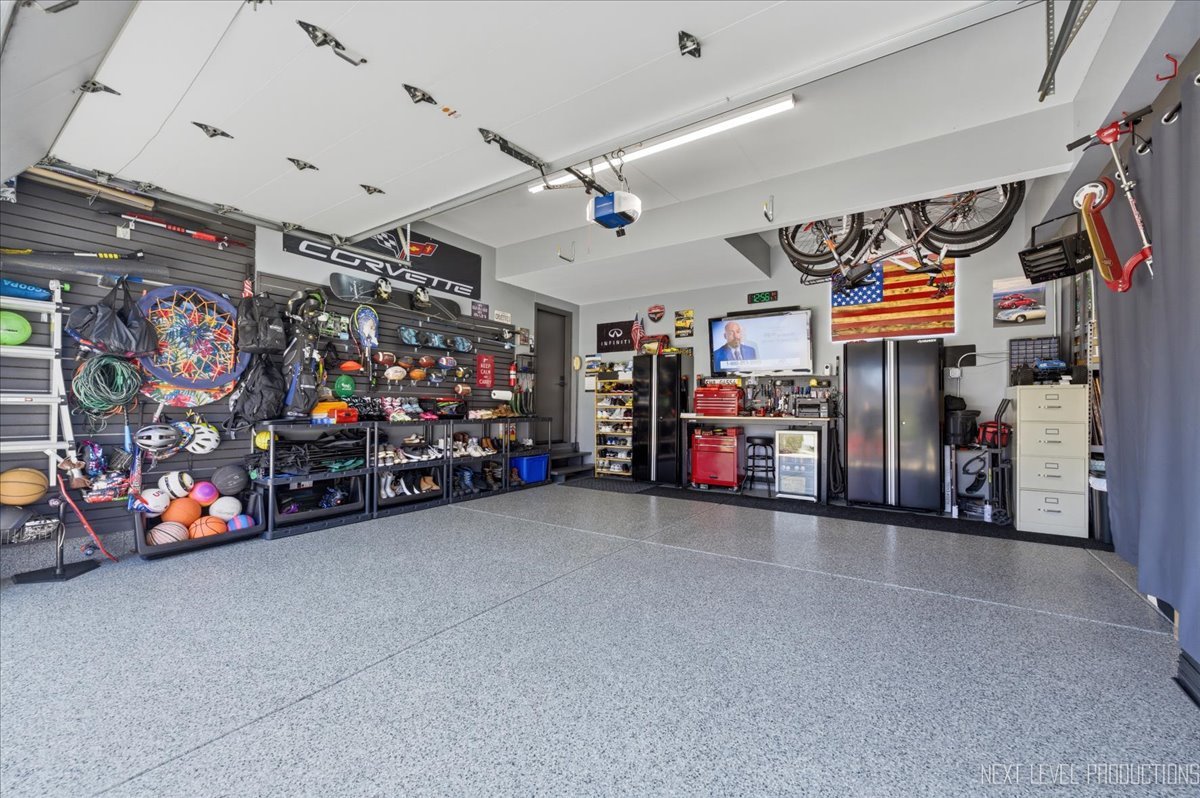 1601 King Edward Avenue