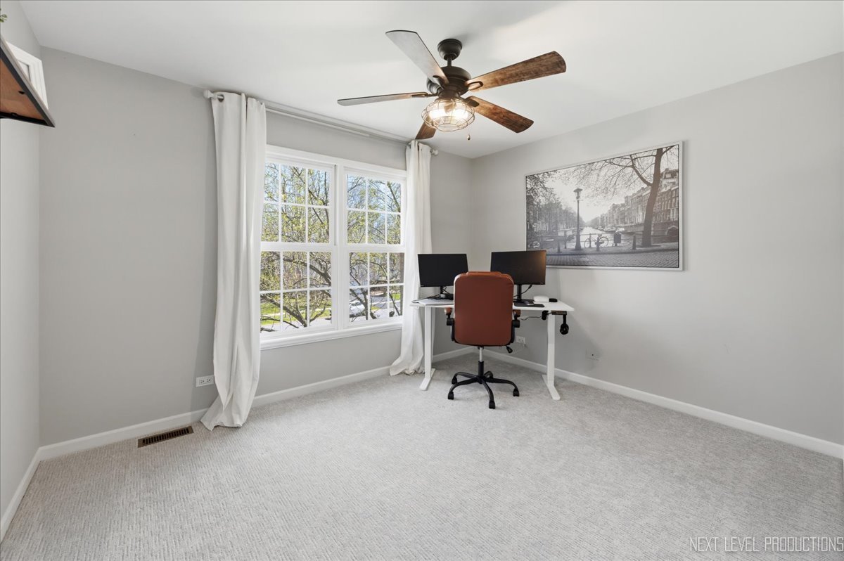 1601 King Edward Avenue