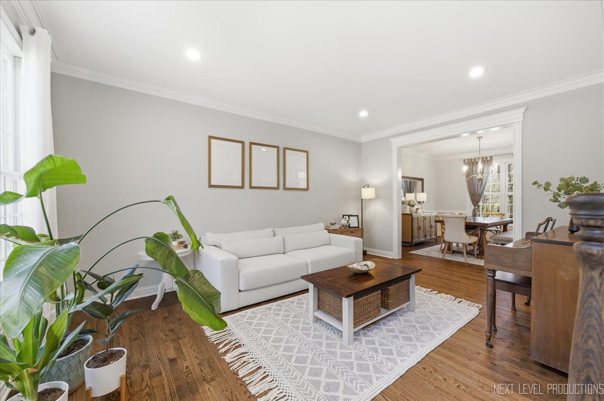 1601 King Edward Avenue