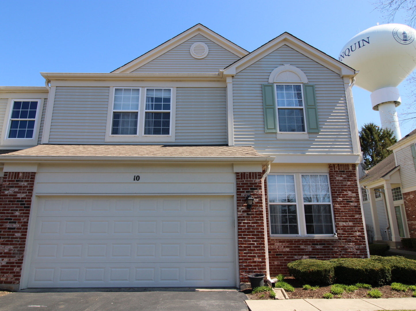10 Parkside Court Unit: 10