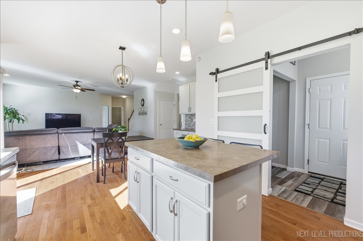1142 Midnight Place
