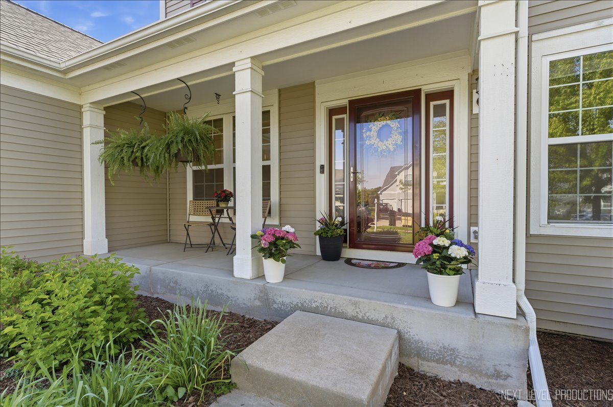 1142 Midnight Place