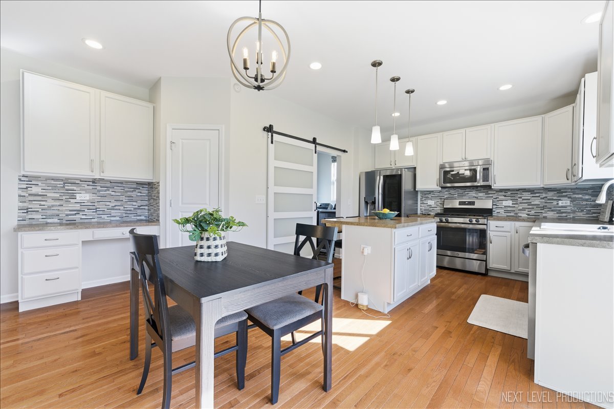 1142 Midnight Place