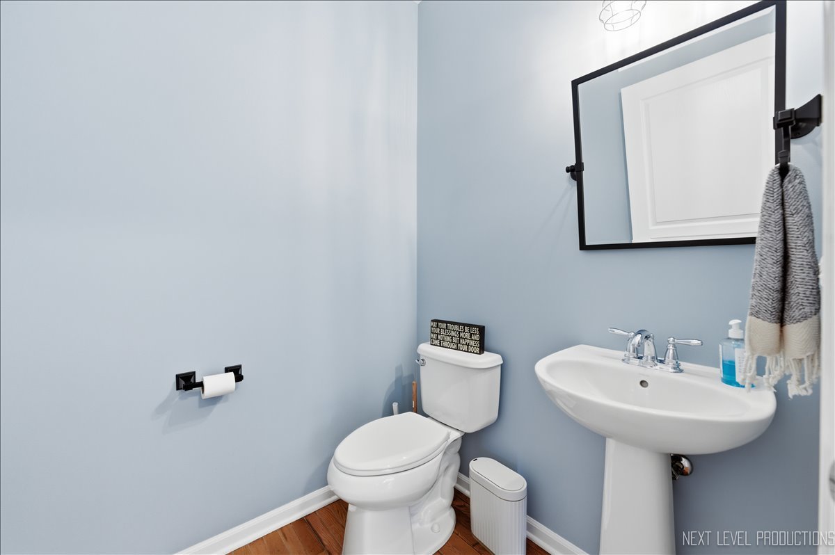 1142 Midnight Place