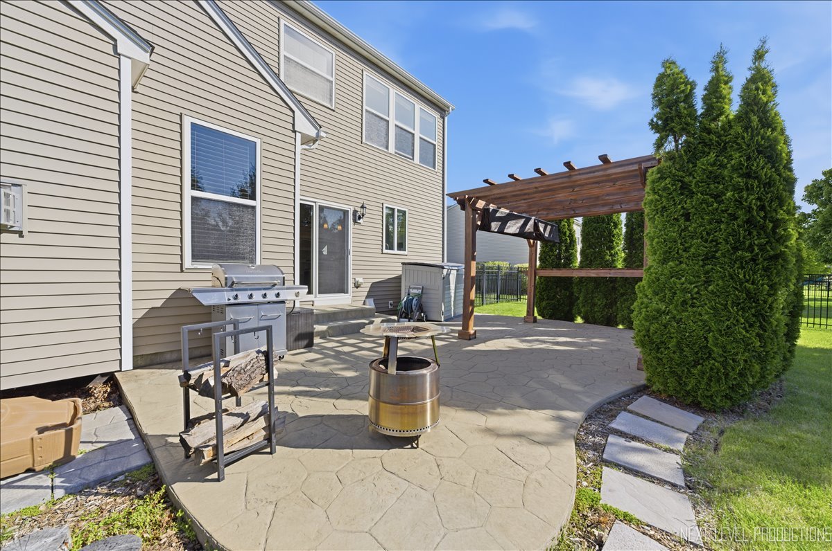 1142 Midnight Place
