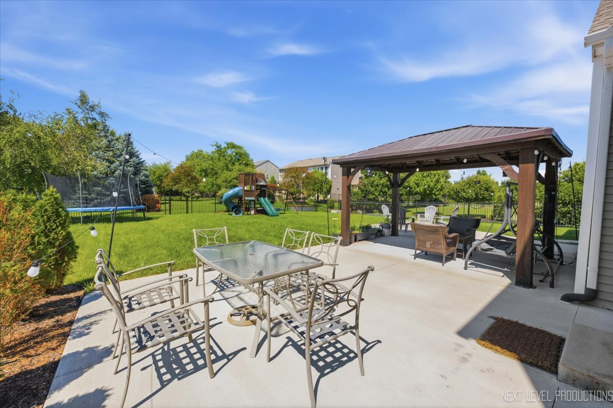 2427 Emerald Lane