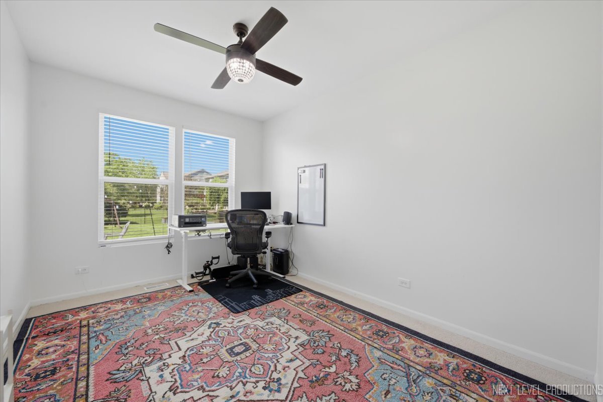 2427 Emerald Lane