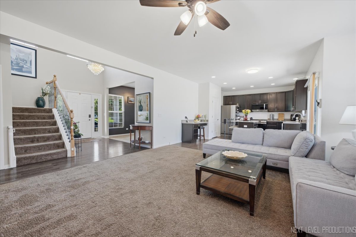 2427 Emerald Lane