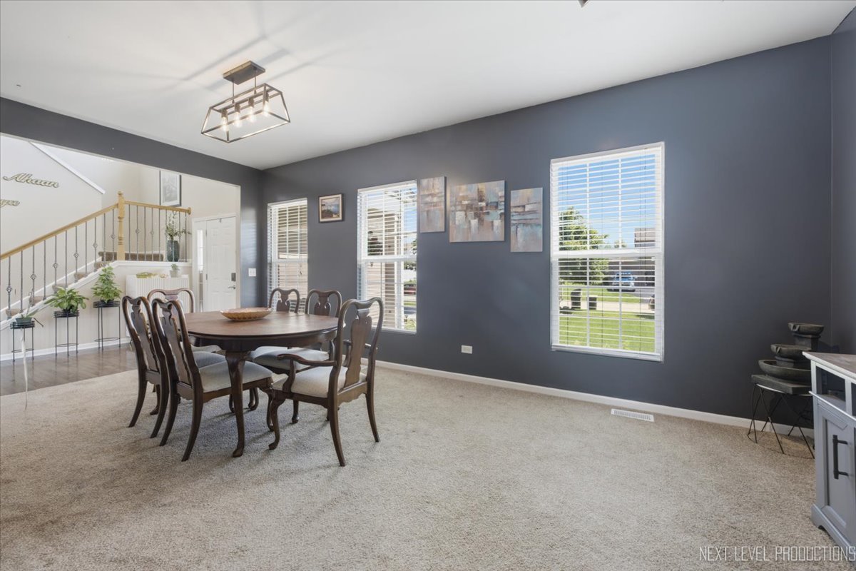 2427 Emerald Lane