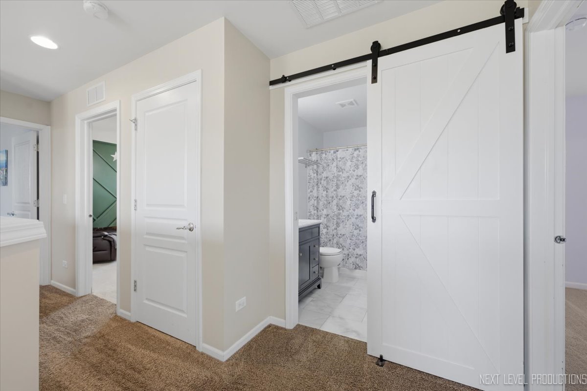 2427 Emerald Lane