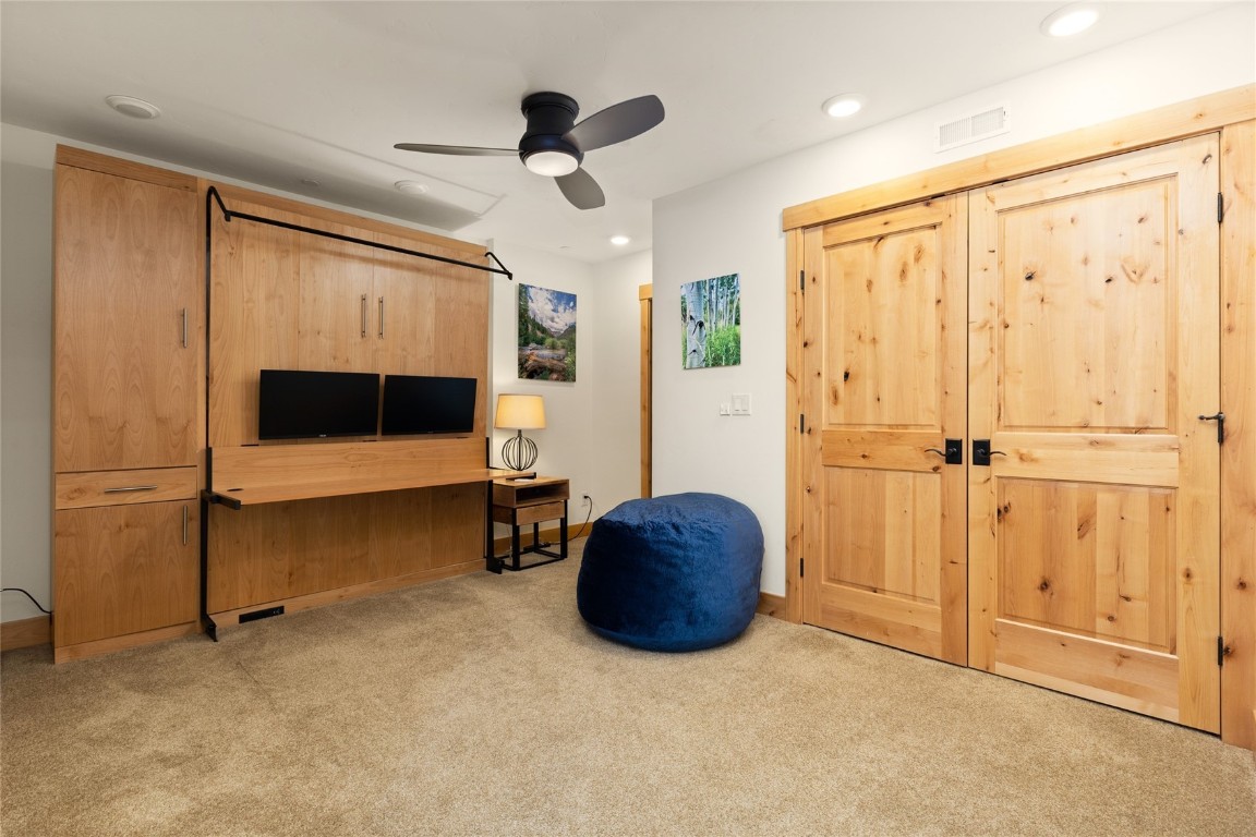 2800 Eagleridge DRIVE B2