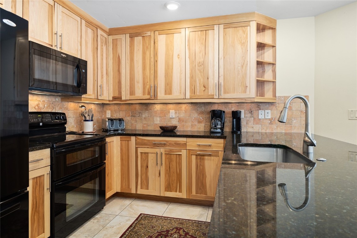 2800 Eagleridge DRIVE B2