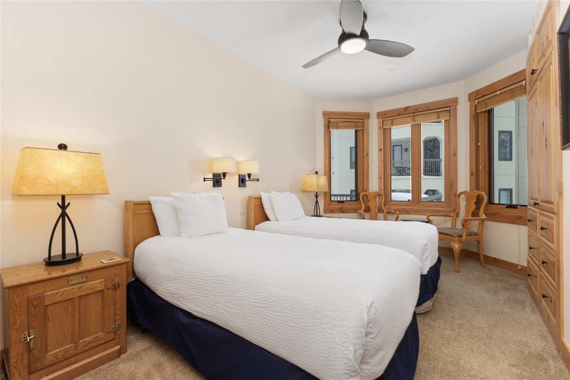 2800 Eagleridge DRIVE B2