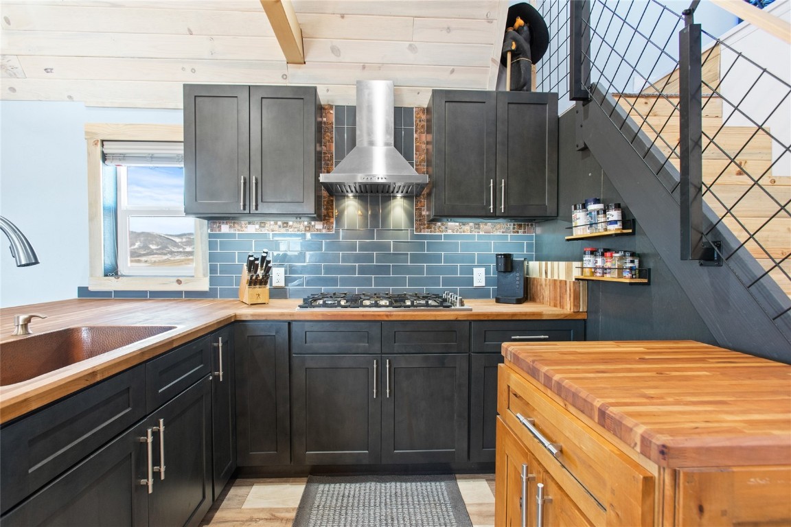 22320 County Road 52E