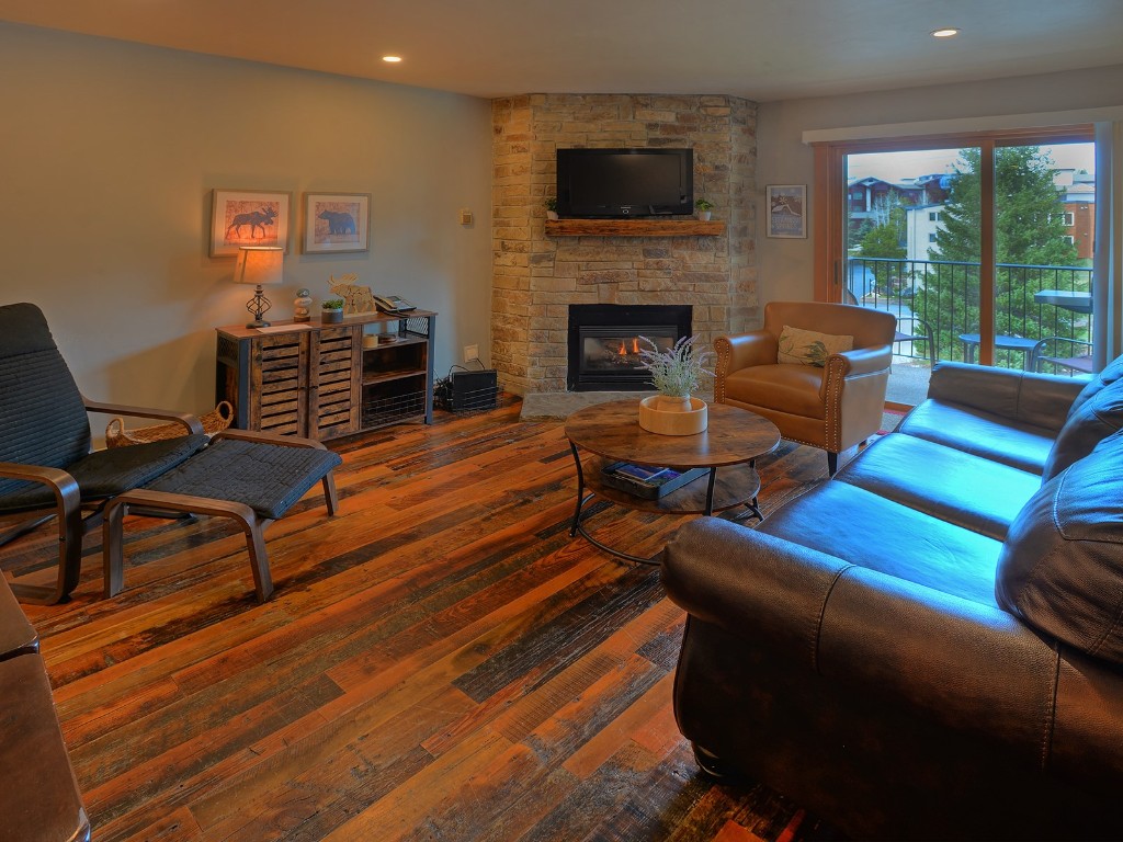 2350 Ski Trail LANE 111