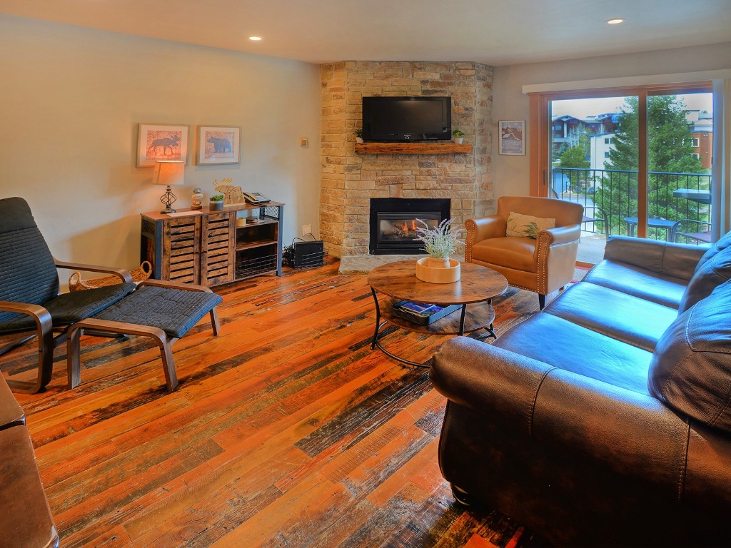 2350 Ski Trail LANE 111