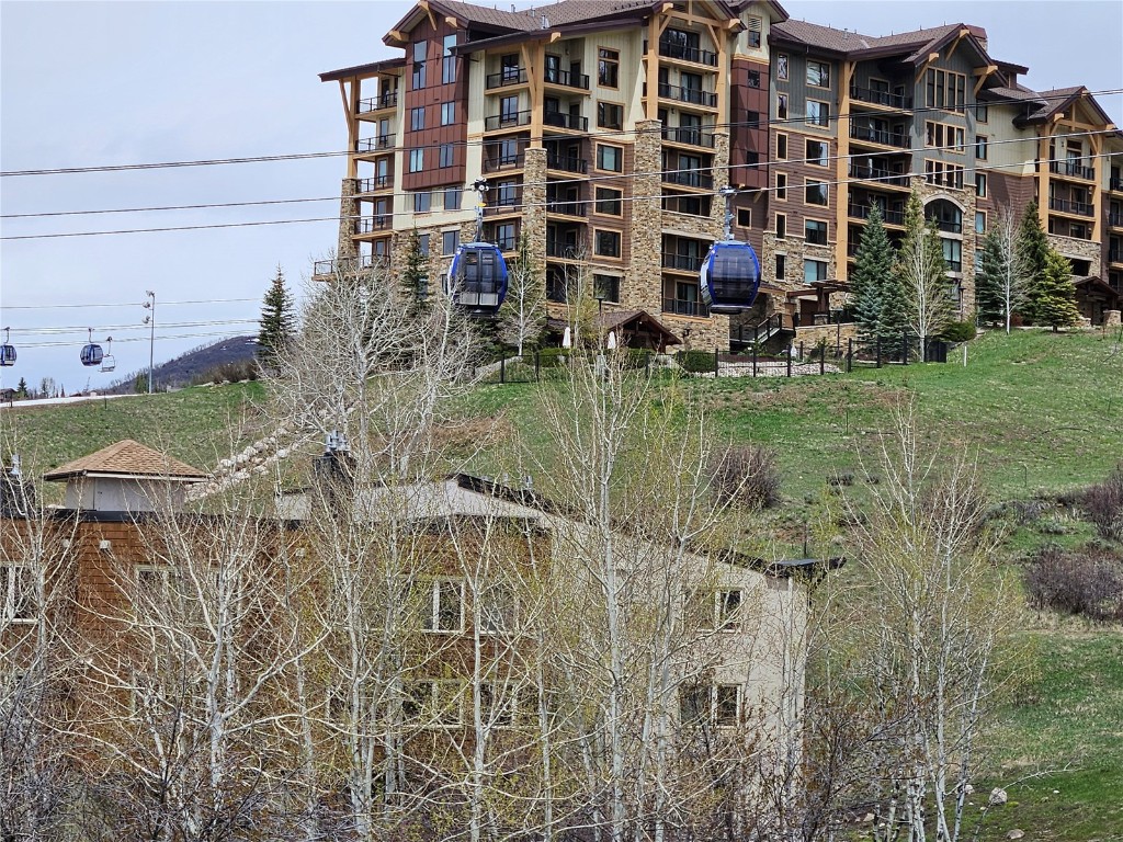 2350 Ski Trail LANE 111