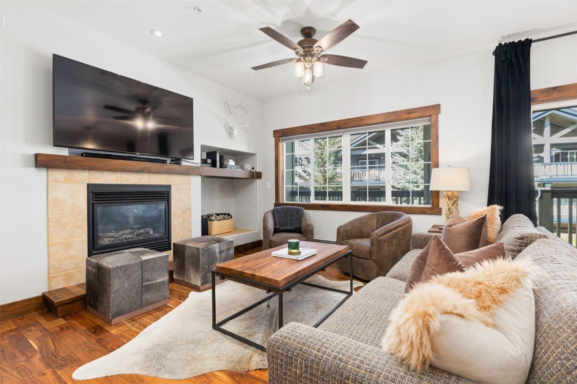 3330 Columbine DRIVE 1003