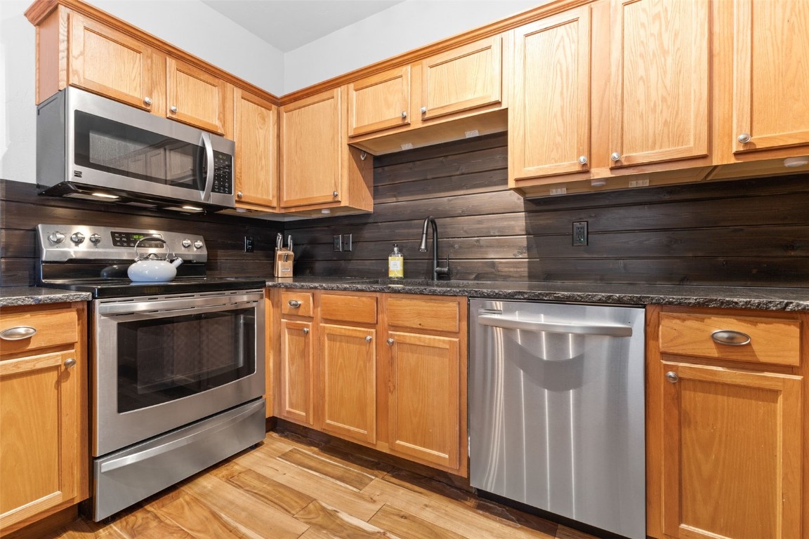 3330 Columbine DRIVE 1003