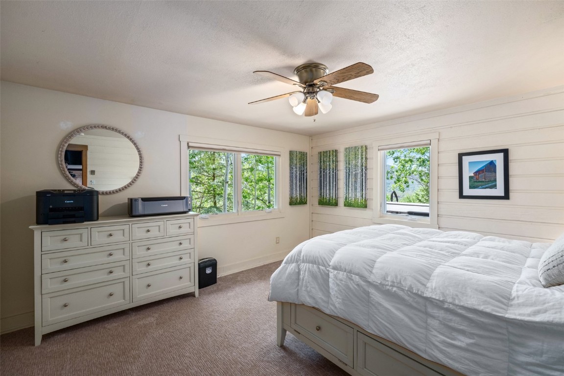 2430 Val Disere CIRCLE