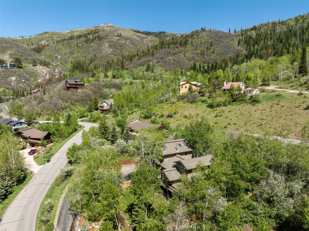 2430 Val Disere CIRCLE