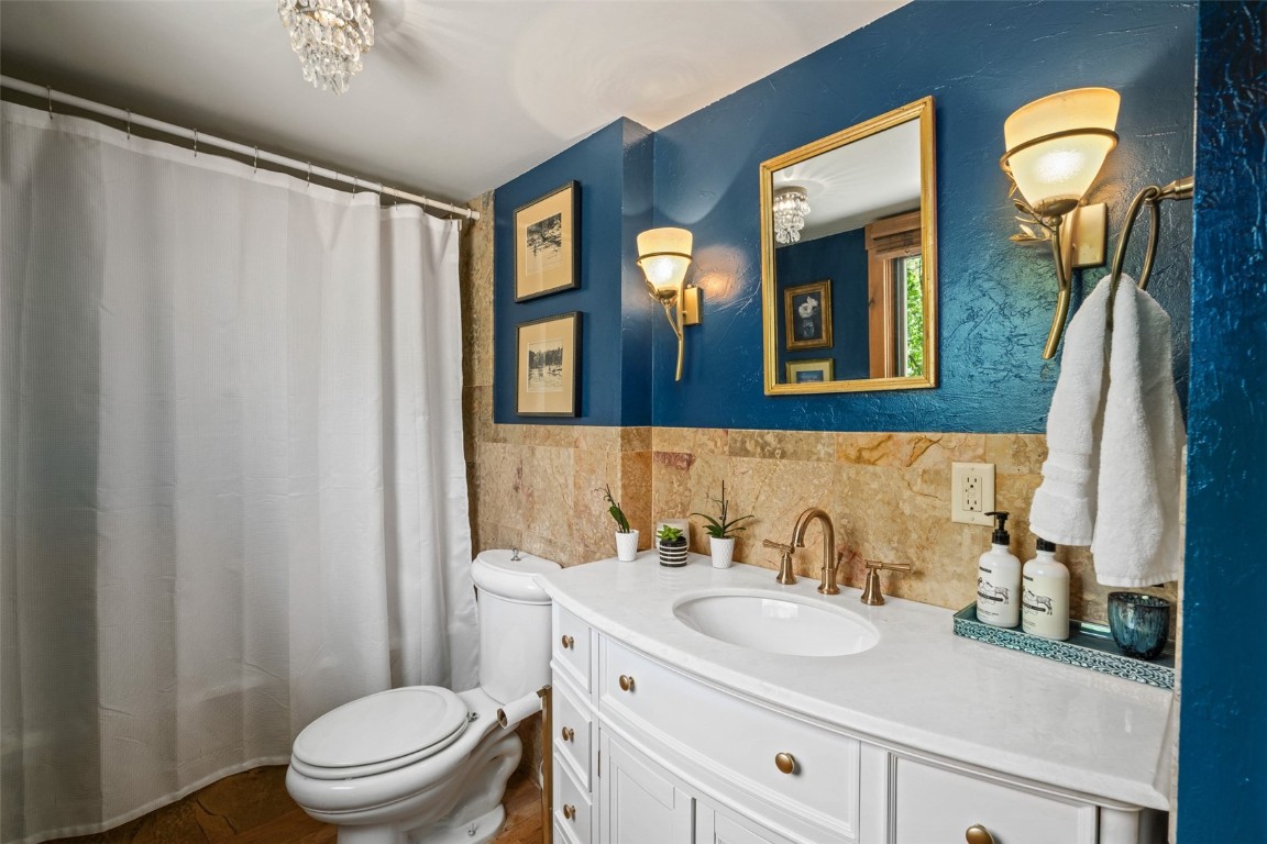 2430 Val Disere CIRCLE