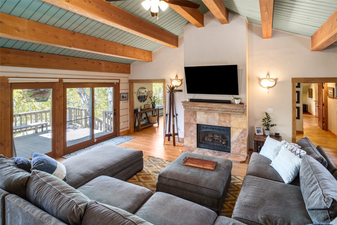 2430 Val Disere CIRCLE