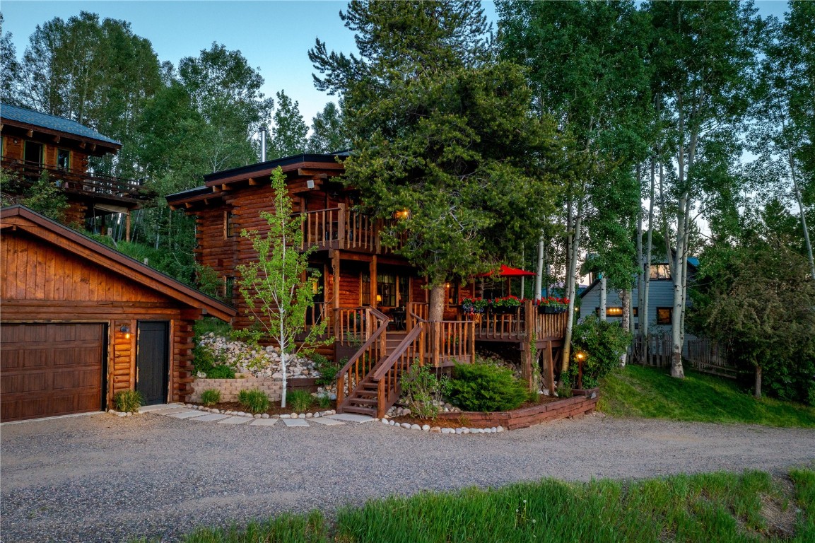 990 N Larimer STREET