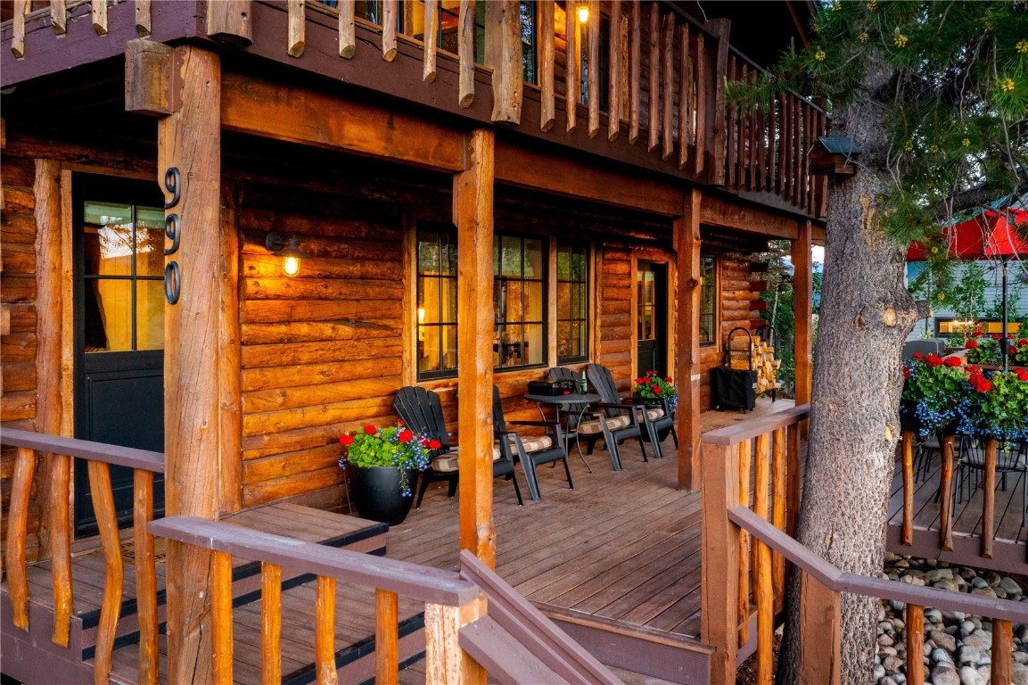 990 N Larimer STREET