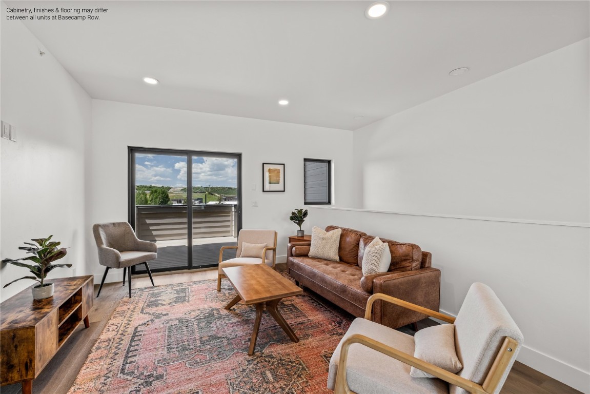 1851 Luna LANE 27