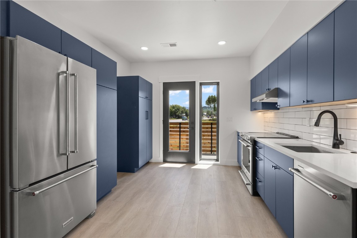 1851 Luna LANE 27