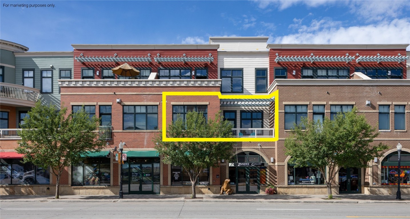 703 Lincoln AVENUE B206