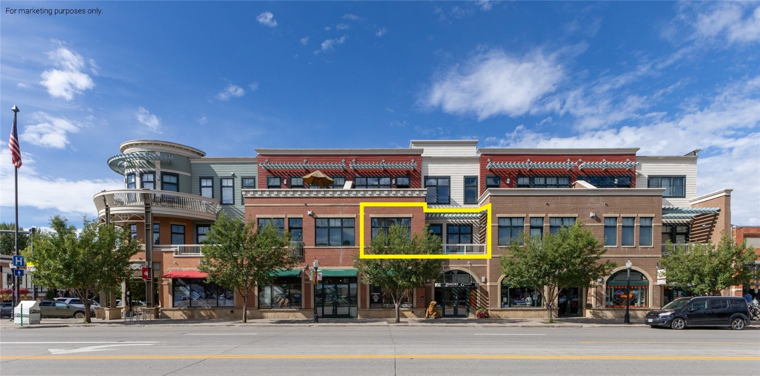 703 Lincoln AVENUE B206