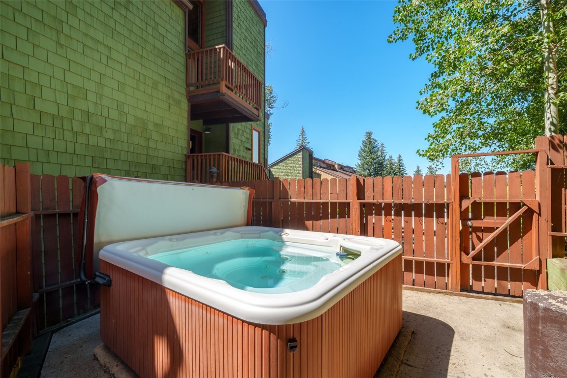 2470 Apres Ski WAY A102