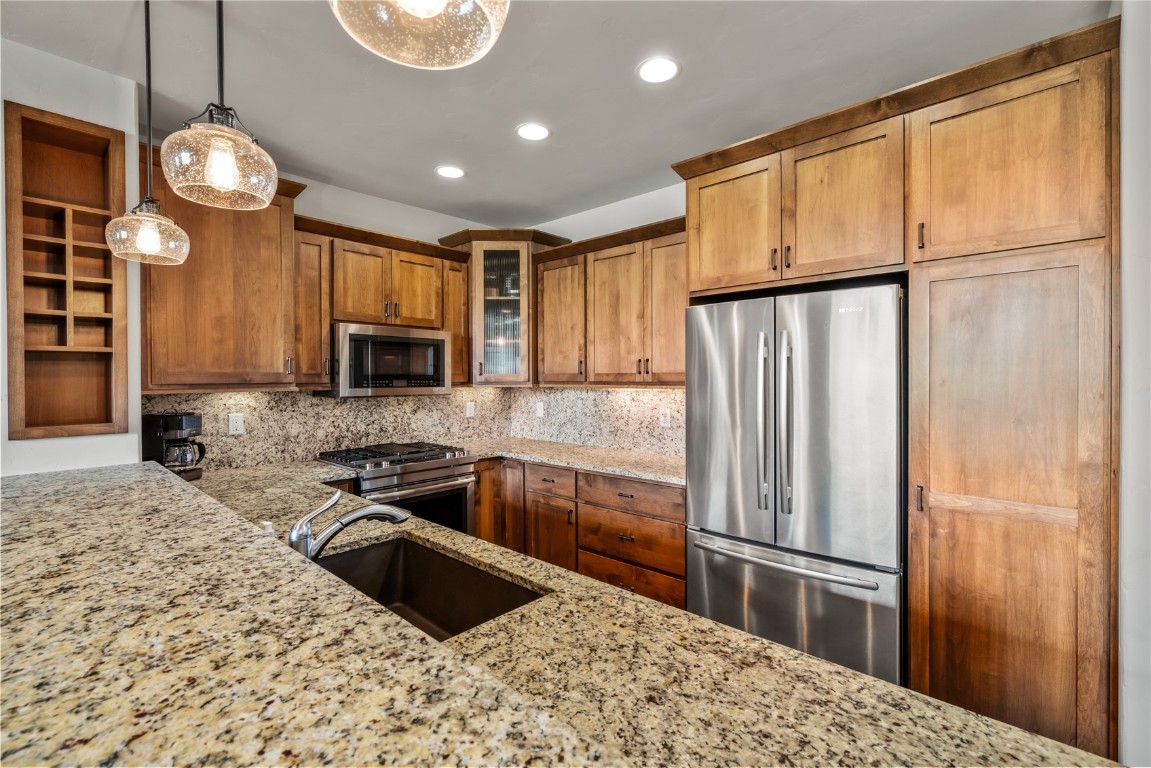 651 Clermont CIRCLE 651