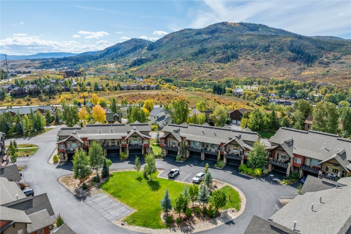 651 Clermont CIRCLE 651