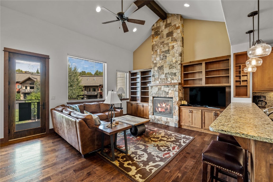 651 Clermont CIRCLE 651