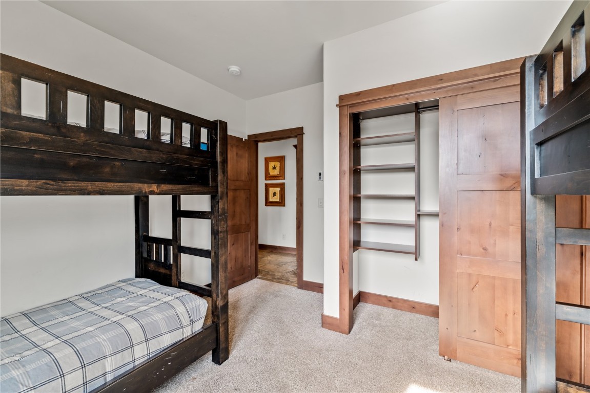 651 Clermont CIRCLE 651