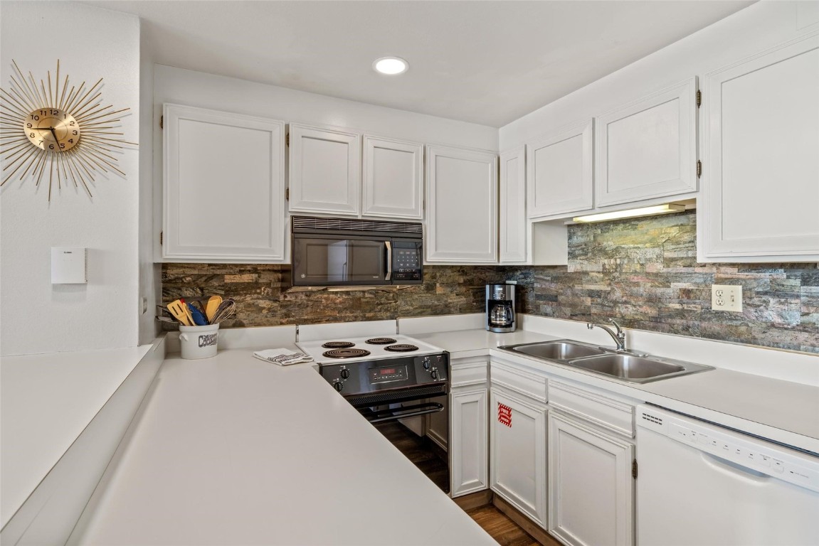 2130 Mount Werner CIRCLE 3305