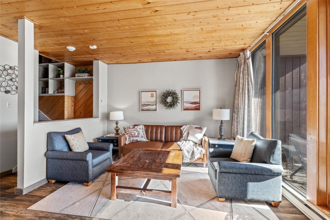 2130 Mount Werner CIRCLE 3305