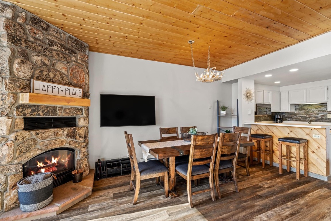 2130 Mount Werner CIRCLE 3305