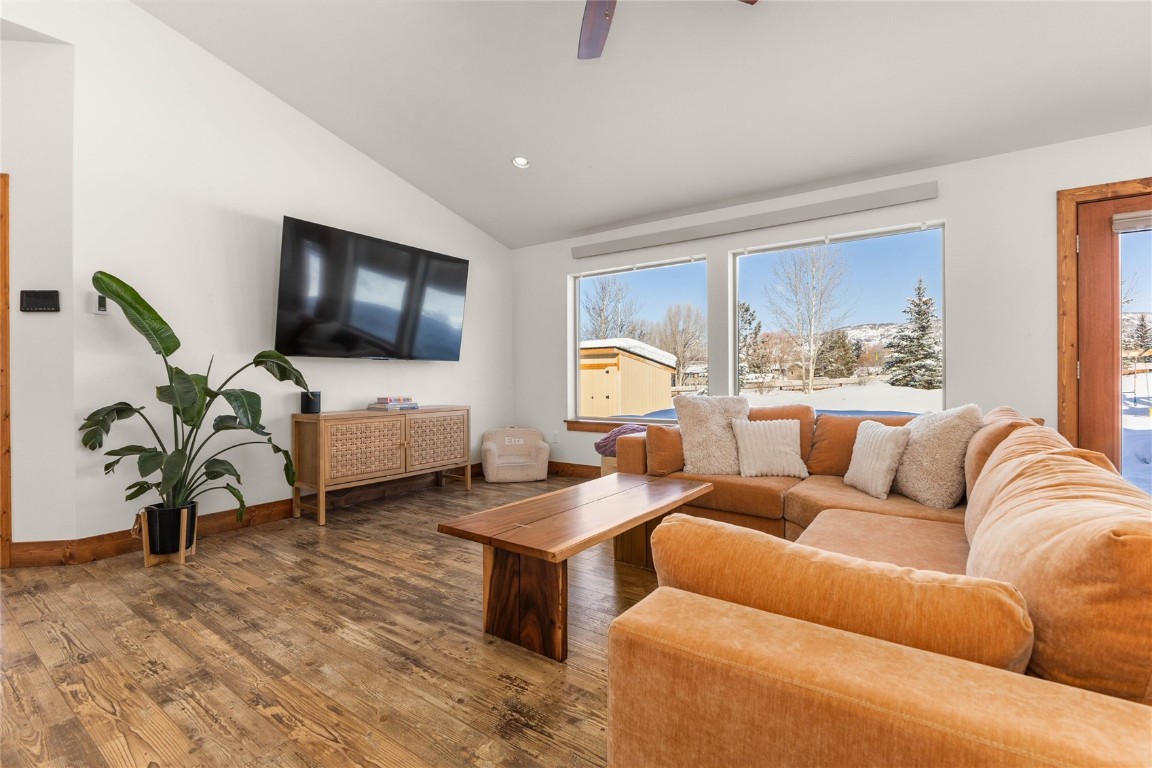 27382 Brandon CIRCLE